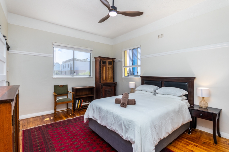 2 Bedroom Property for Sale in Green Point Western Cape